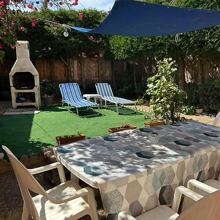 Maison De Village En Roussillon Proche Holiday home