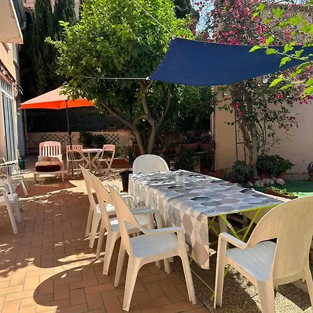 Grande Maison Familiale De 120 M2 Avec 4 Et Jardin, A * Canet-en-Roussillon